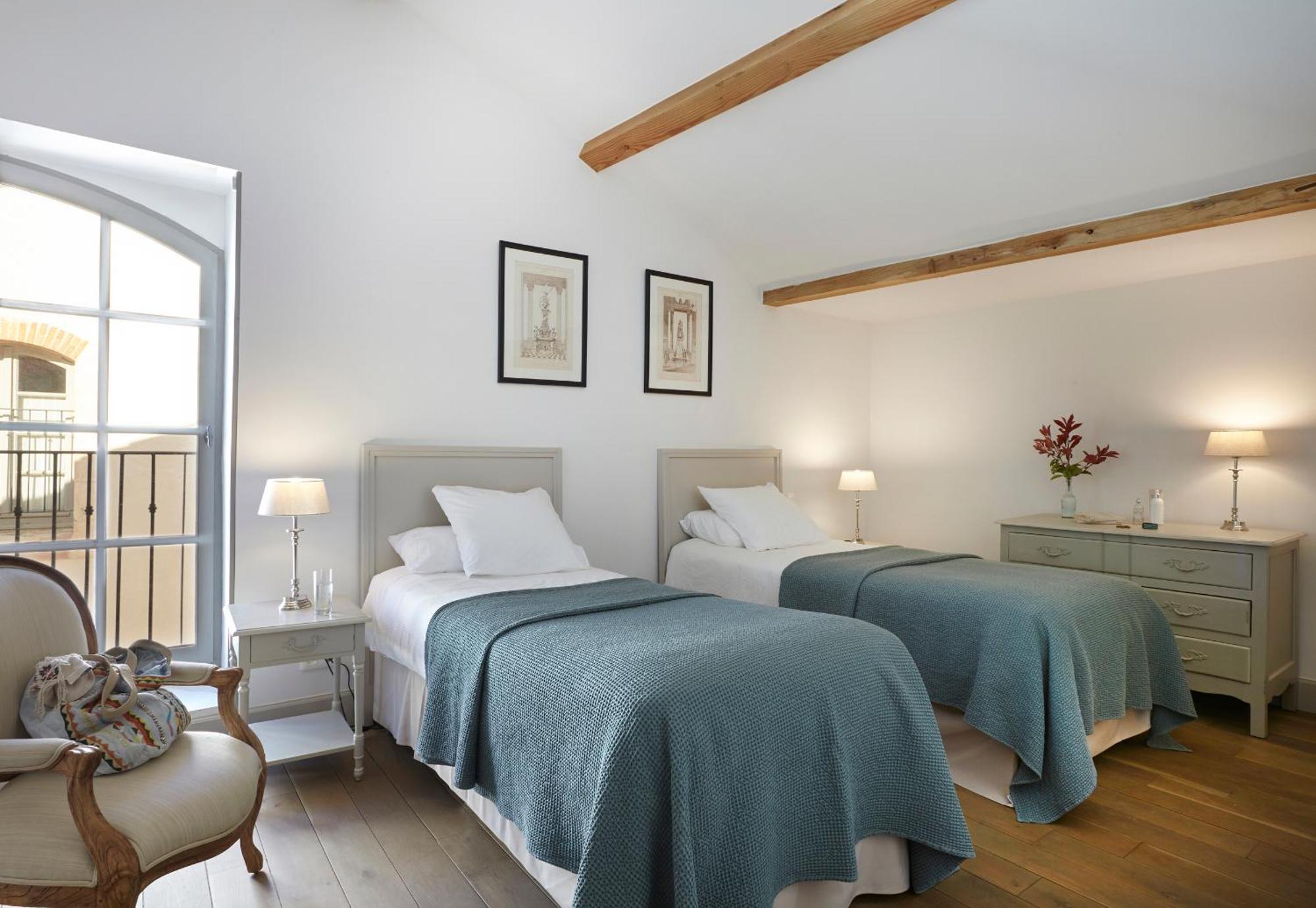 Chateau St Pierre De Serjac Puissalicon Room photo